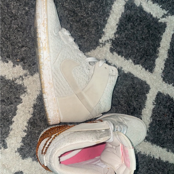 Nike Shoes - Nike size 8.5 wedges